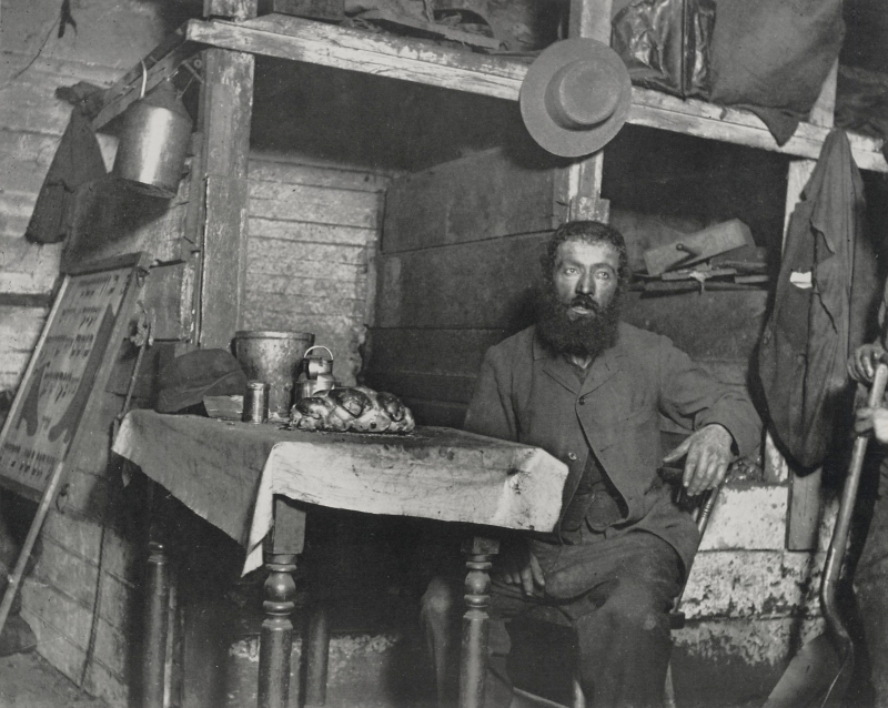 Illustration for article titled Slum Life In New York City During the Nineteenth Century's Gilded Age